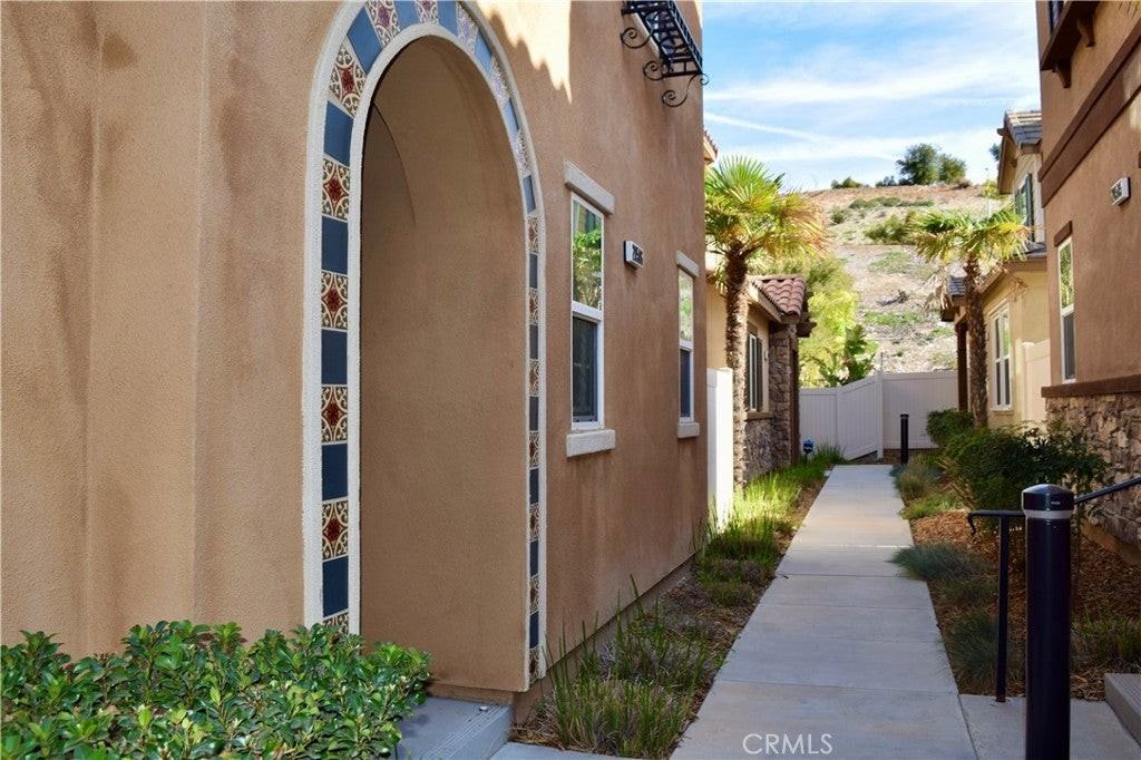 20506 Sugarberry Ct - Photo 4 of 50