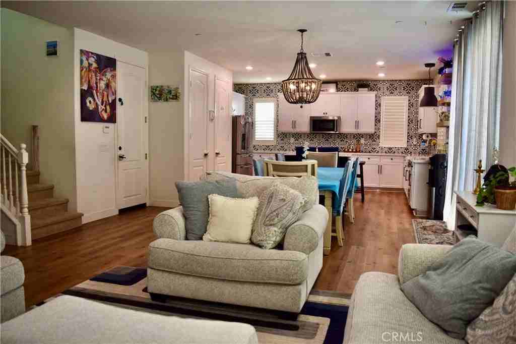 20506 Sugarberry Ct - Photo 7 of 50