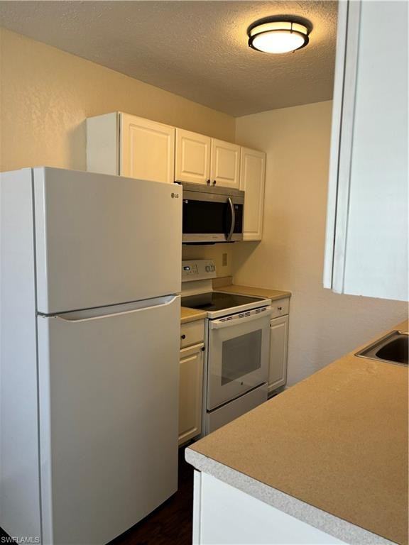 4625 Bayshore Dr ##D10 - Photo 2 of 14