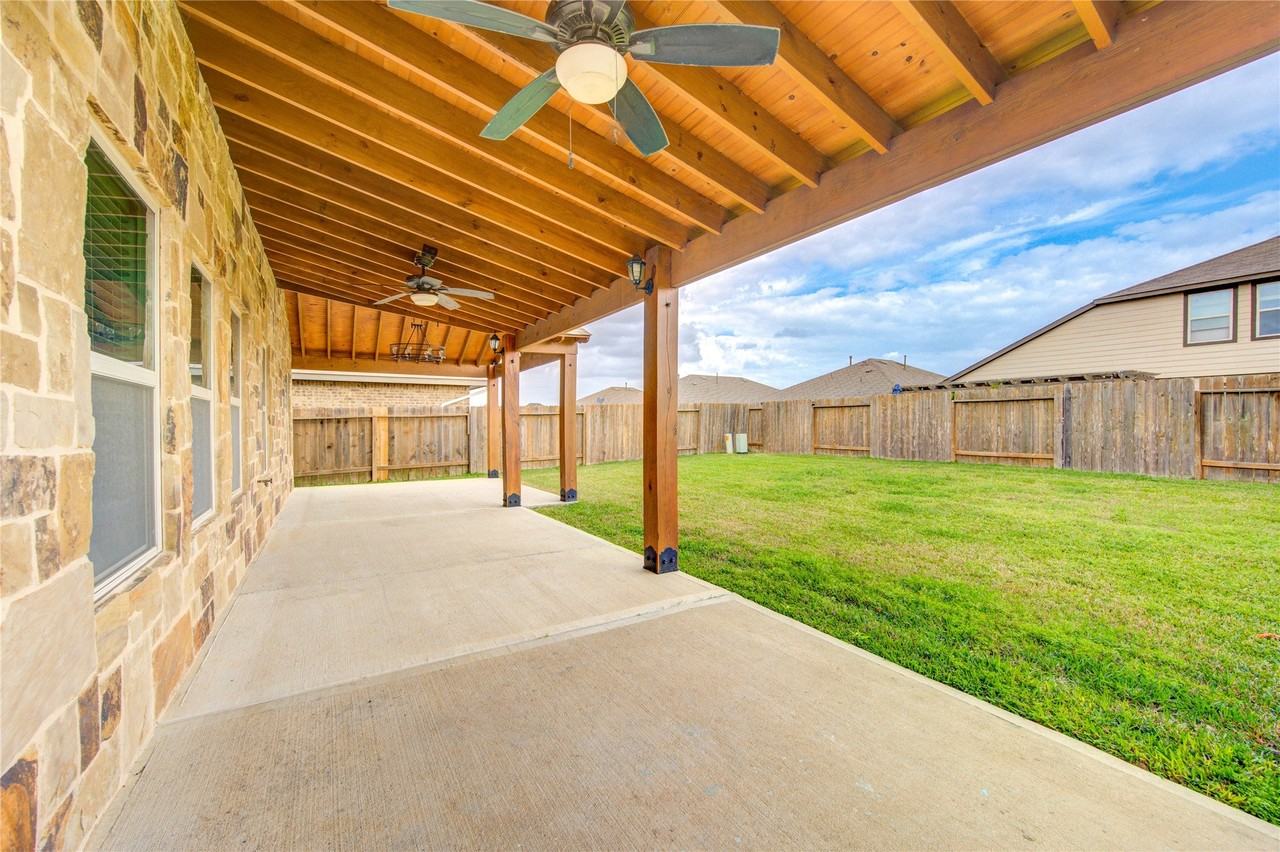 2915 Iron Range Ct - Photo 4 of 48