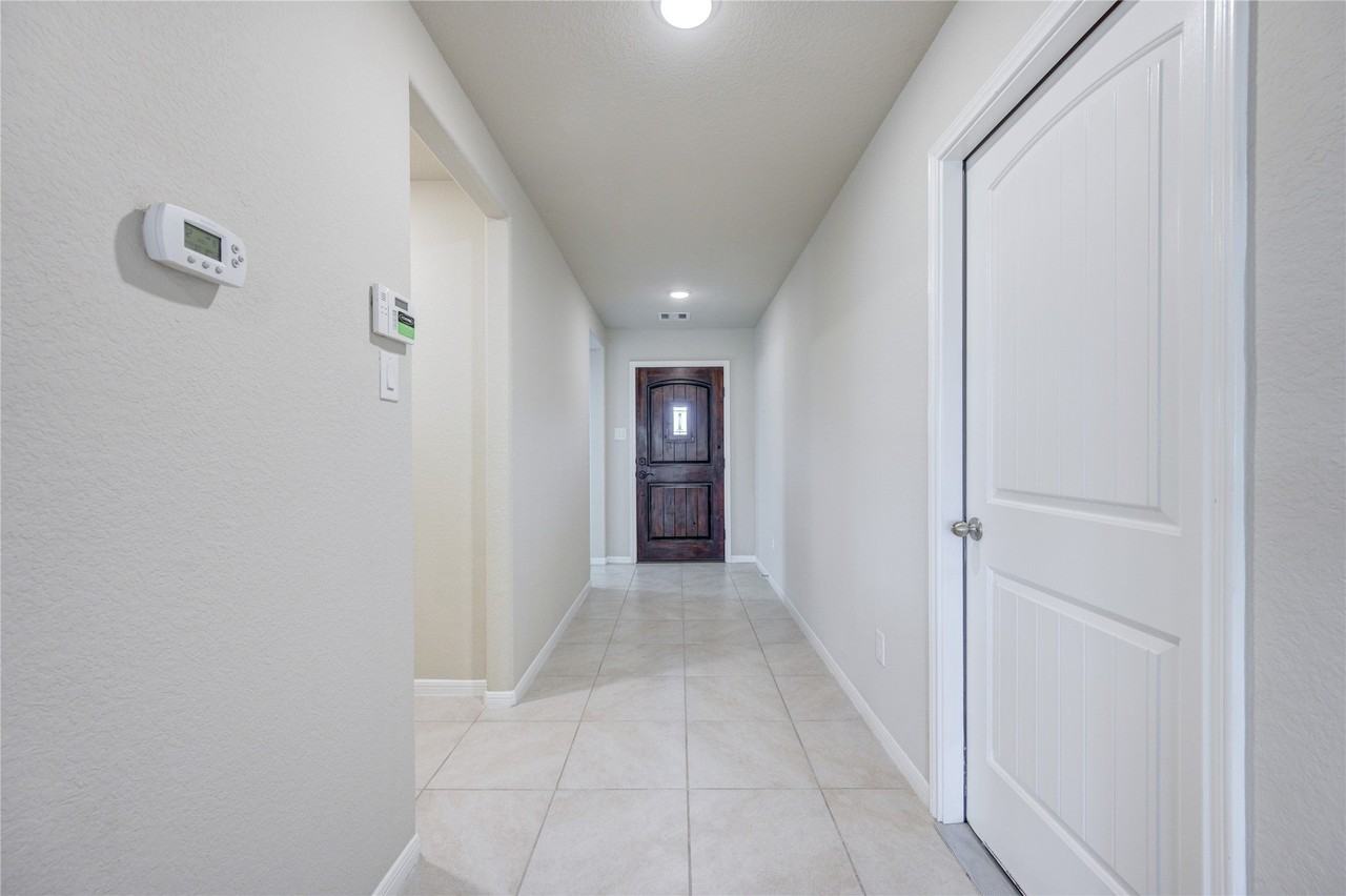 2915 Iron Range Ct - Photo 6 of 48