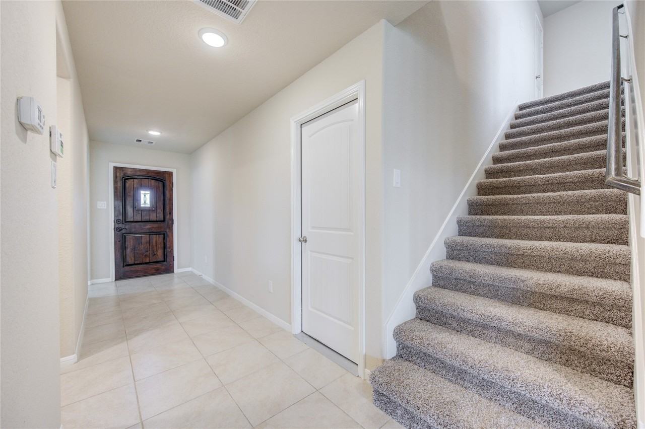 2915 Iron Range Ct - Photo 7 of 48