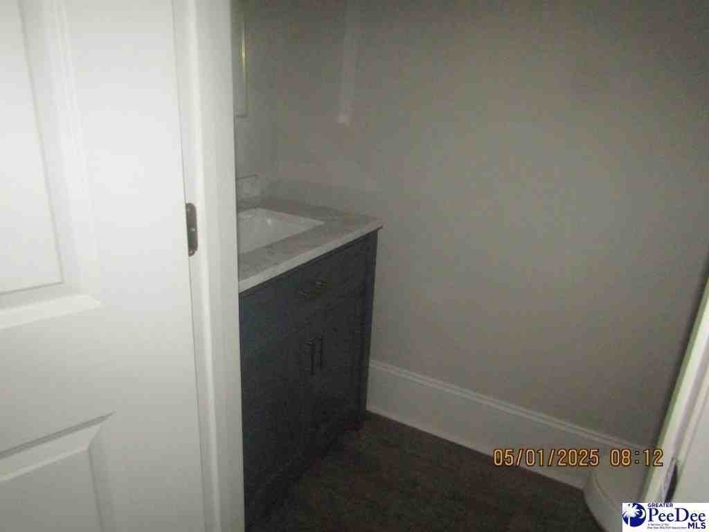 467 3rd Loop Rd - Photo 4 of 12