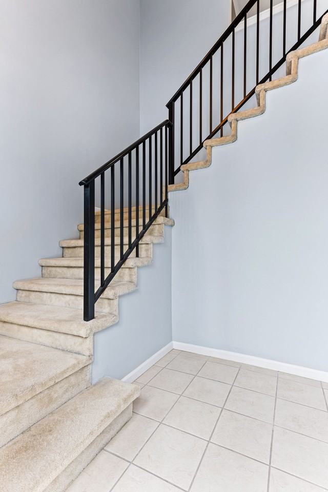 17203 Chesapeake Cir - Photo 3 of 36