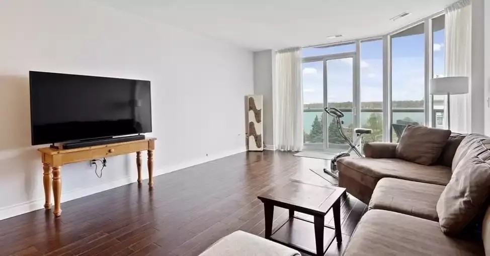 5055 Riverside Dr E #502 - Photo 3 of 9