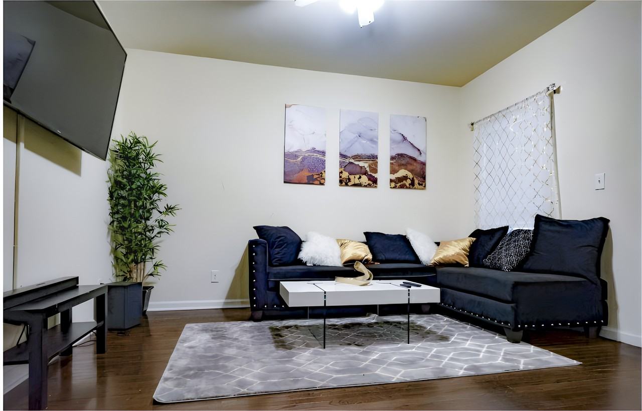 University Ave Sw - Photo 3 of 15