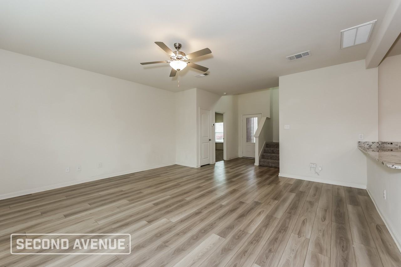 325 Condie Russell Ave - Photo 4 of 30