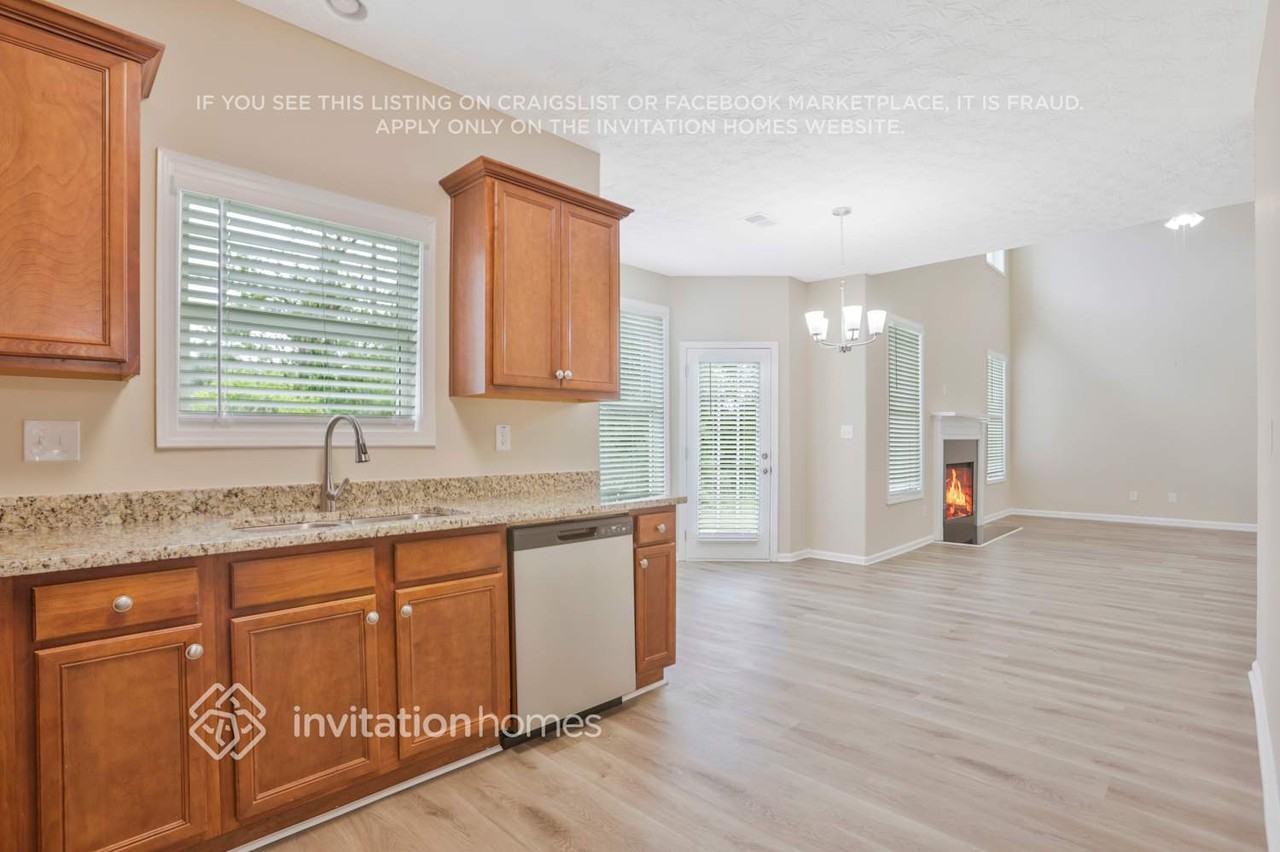 110 Parkway Dr - Photo 6 of 23