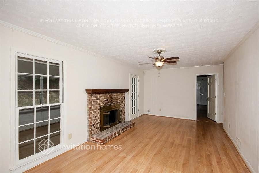 458 Glendale Ct - Photo 6 of 19