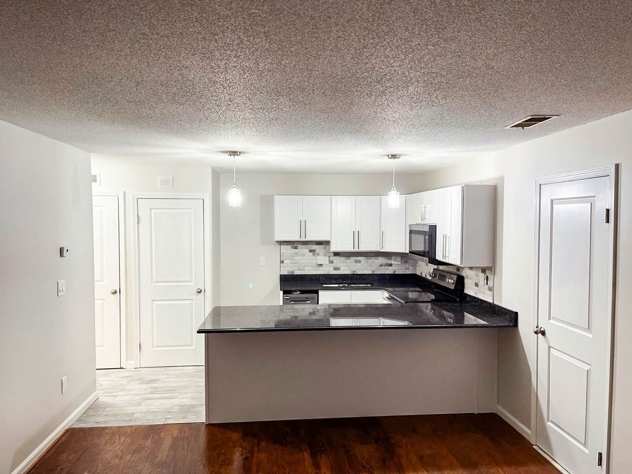 471 Whalley Avenue #V