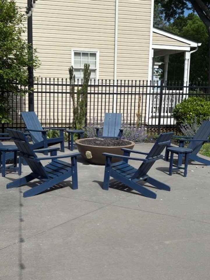 The Parkwood - Photo 3 of 9