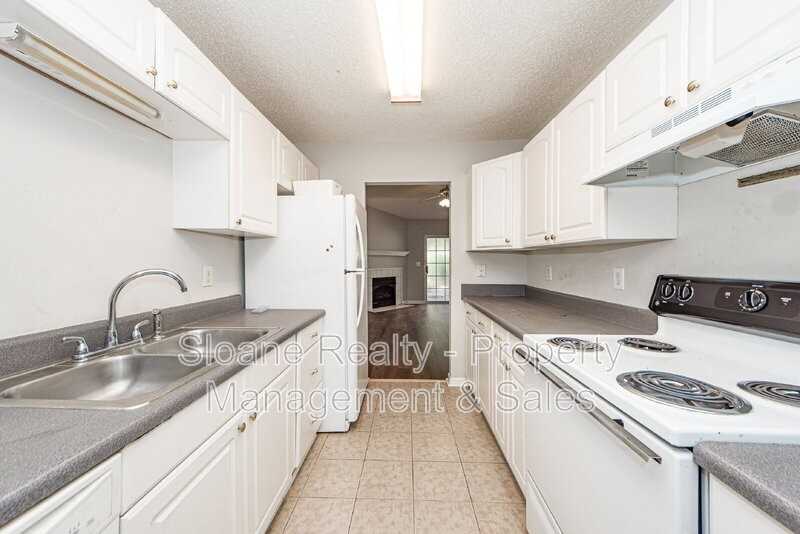 1345 Pinnacle Ln - Photo 7 of 33