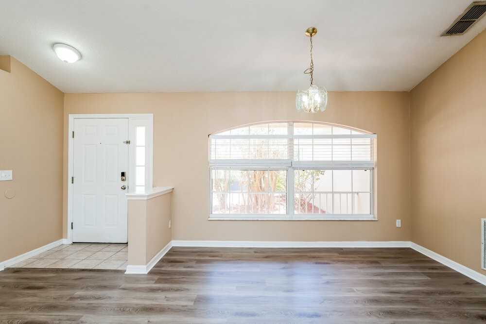 10449 Lake Hasson Cir - Photo 4 of 16