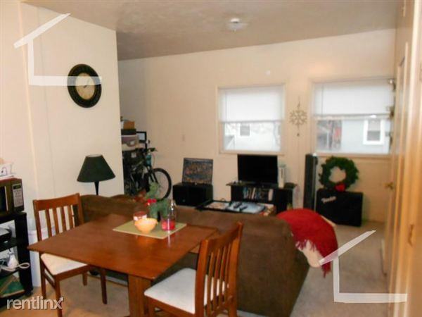 14 Ashford St - Photo 2 of 12