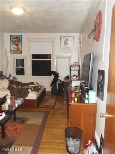 14 Ashford St - Photo 3 of 12