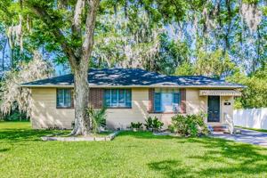 featured image of 5204 Mays Dr