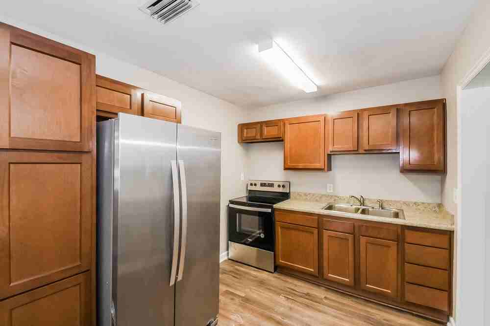 5204 Mays Dr - Photo 6 of 16