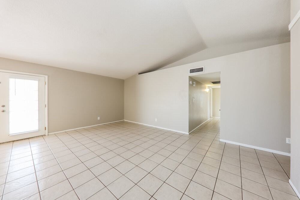 9632 W El Caminito Dr - Photo 3 of 16
