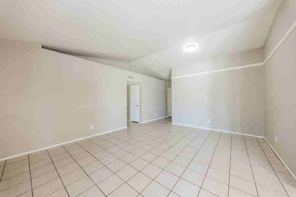 9632 W El Caminito Dr - Photo 4 of 16