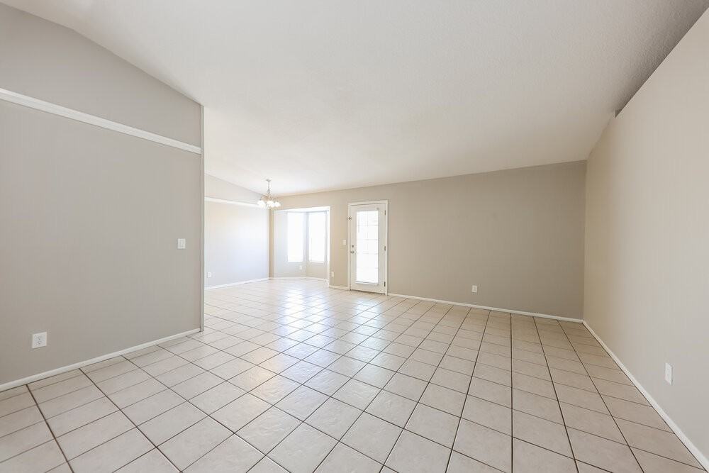 9632 W El Caminito Dr - Photo 5 of 16