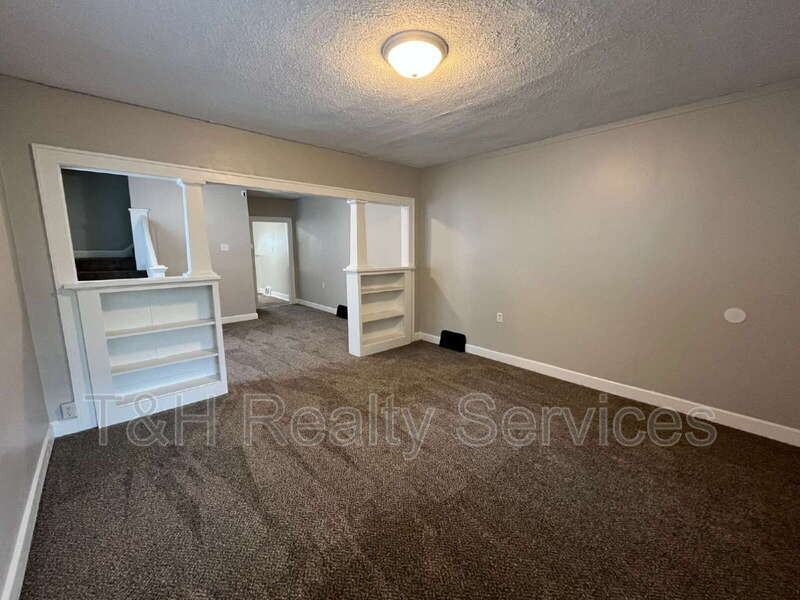 317 N Colorado Ave - Photo 6 of 20