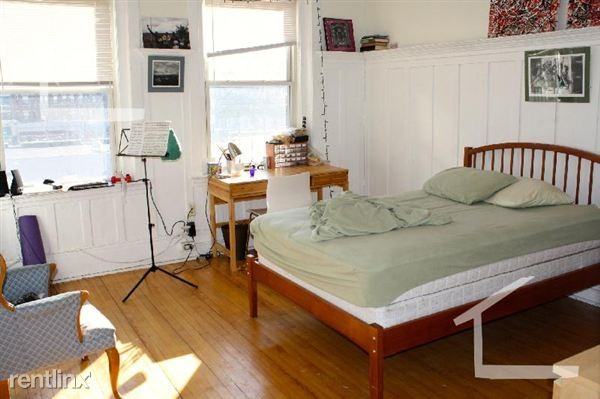 8 Glenville Ave - Photo 2 of 10