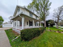 featured image of 517 1st Ave W