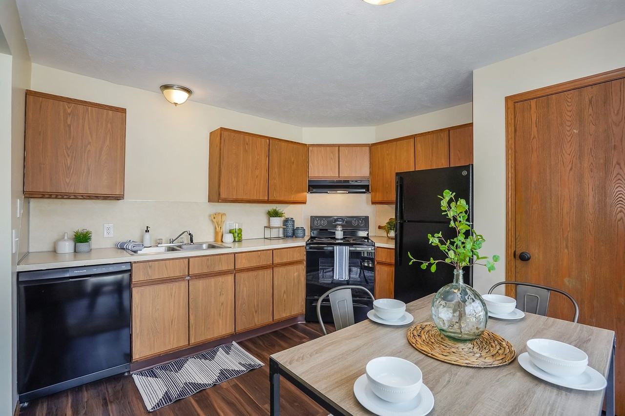 Hamilton Park Apartments - Photo 7 of 23