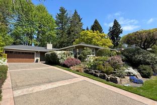 10632 Ne 47th Pl - Photo 1 of 1