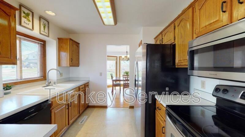 204 Summerset Dr - Photo 6 of 19