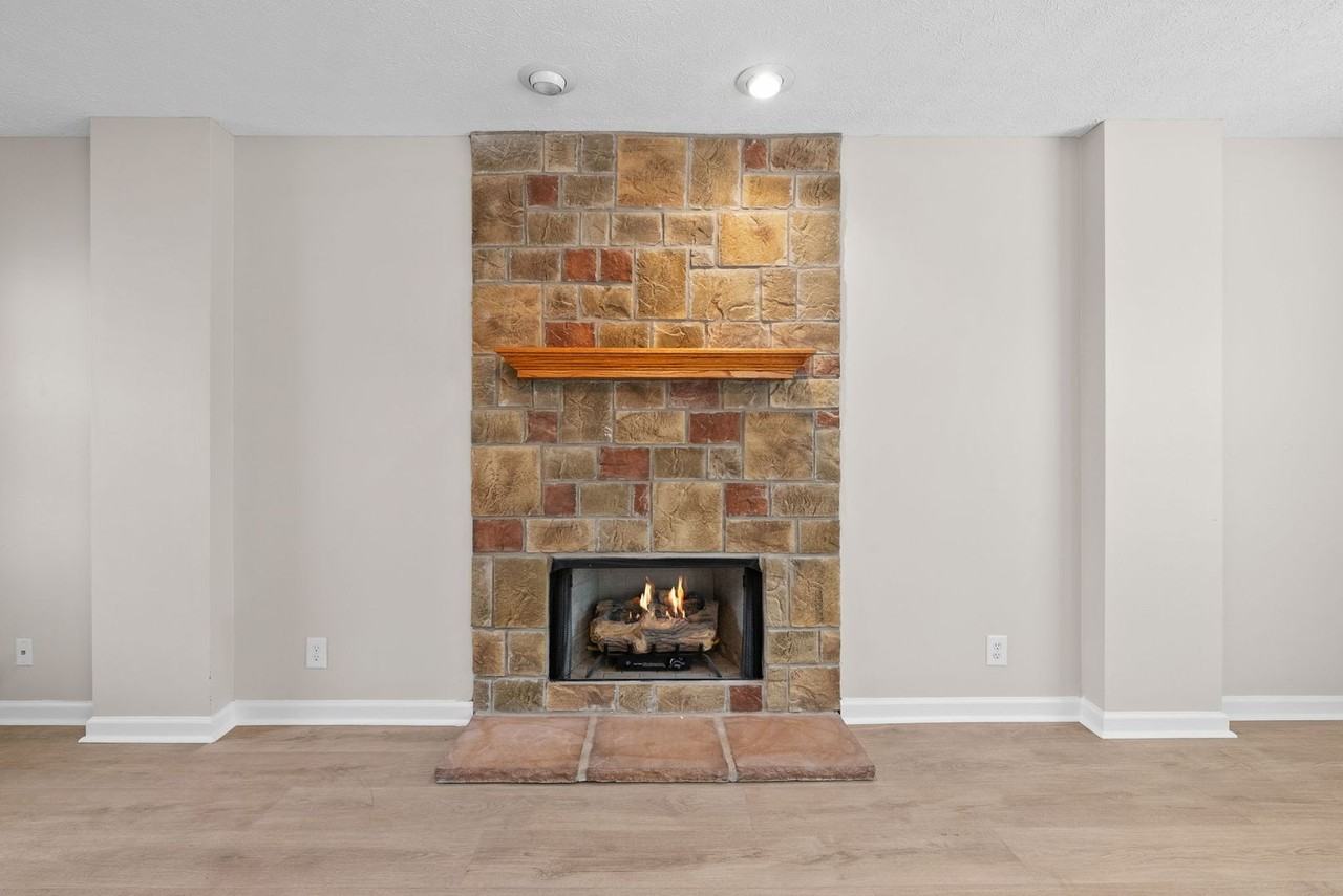 2872 Sharpie Dr - Photo 6 of 32