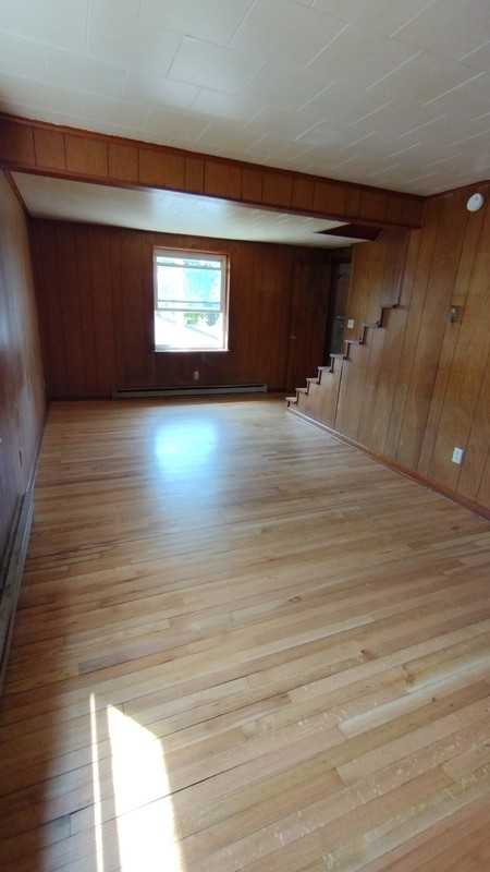 126 4th St Sw - Photo 2 of 10