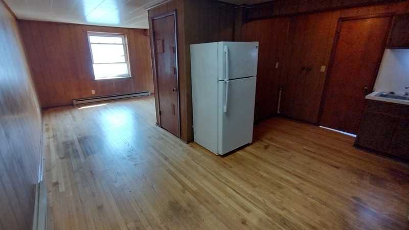 126 4th St Sw - Photo 3 of 10