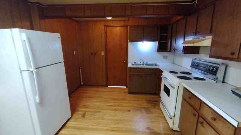 126 4th St Sw - Photo 4 of 10