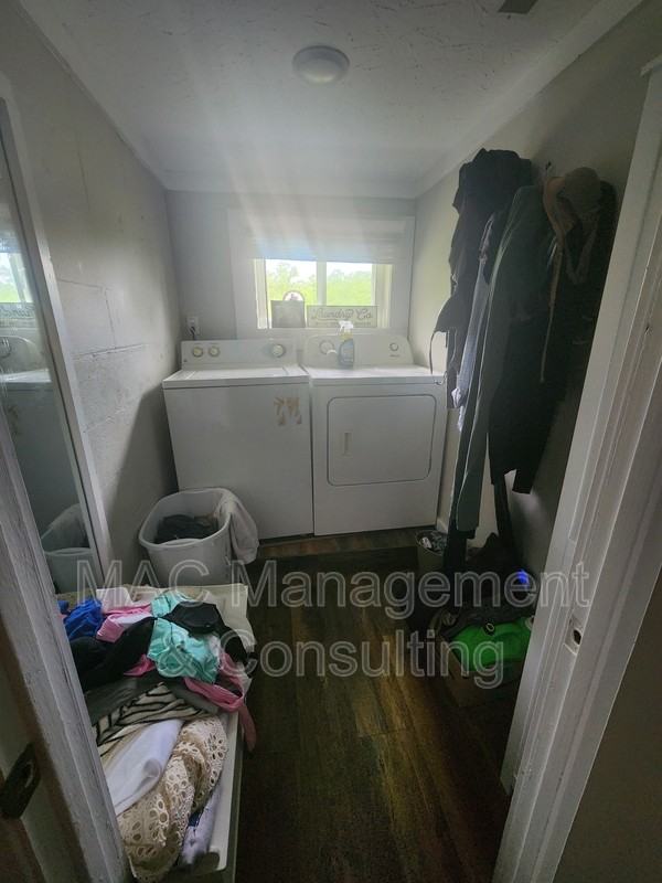 315 Sulphur Rd - Photo 3 of 11