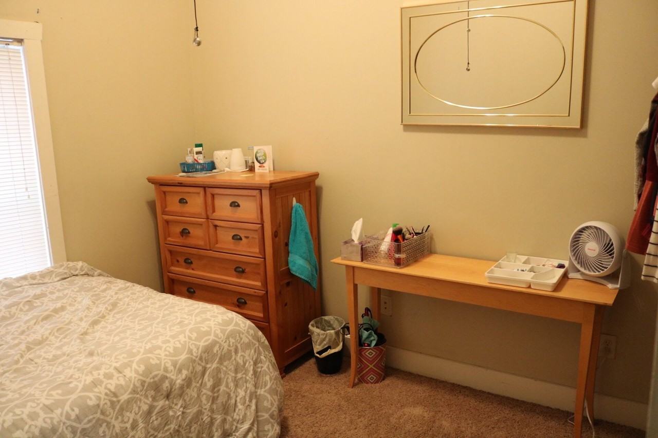 Bookend On Campus - Photo 5 of 12