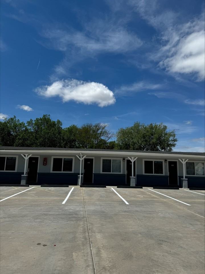 Pancake Flats in Liberal - Photo 4 of 14