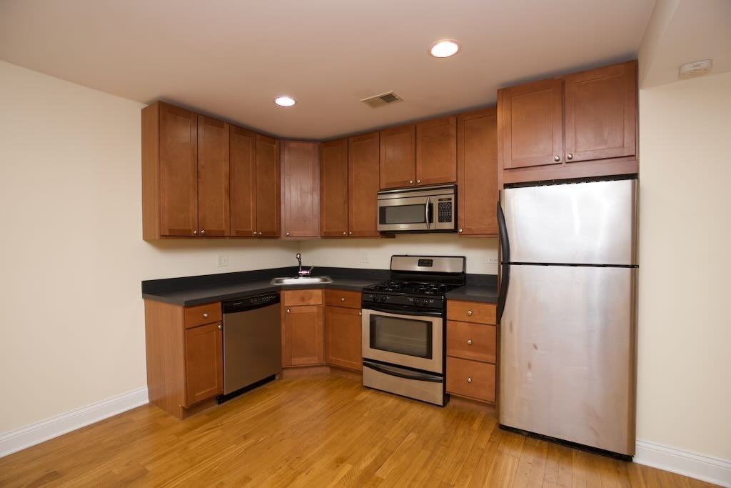 2834 N Albany Ave #G - Photo 2 of 21