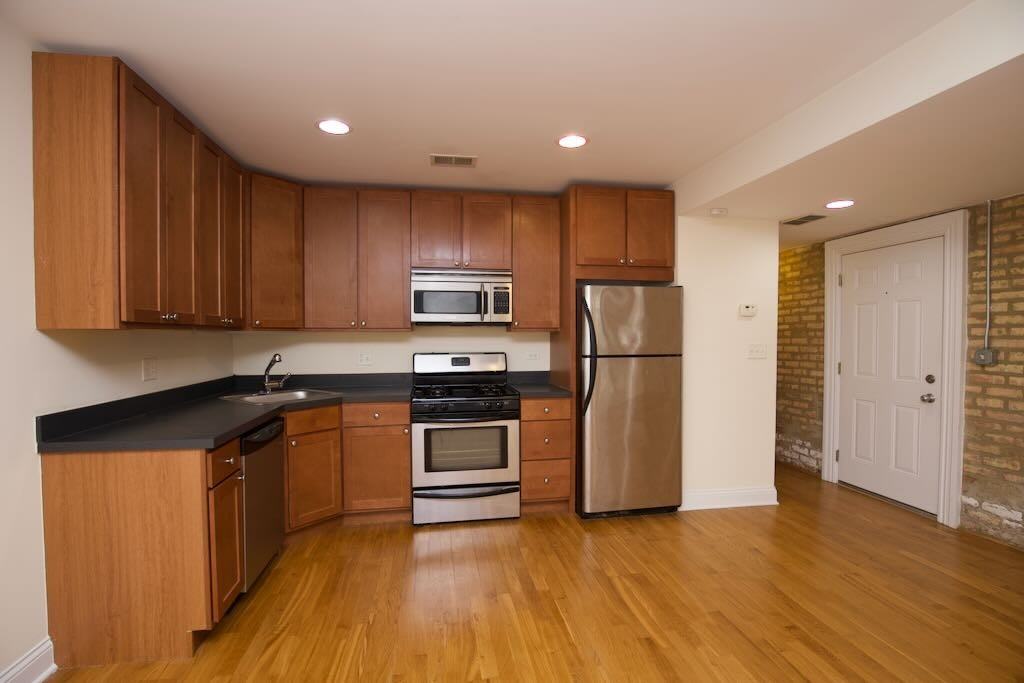 2834 N Albany Ave #G - Photo 3 of 21