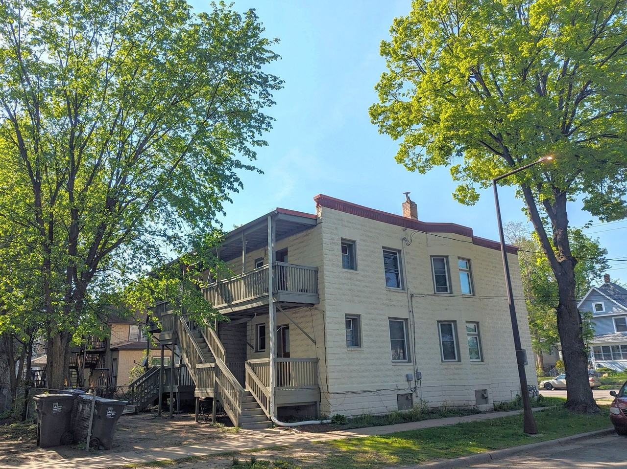 Thomas Avenue - Photo 2 of 10