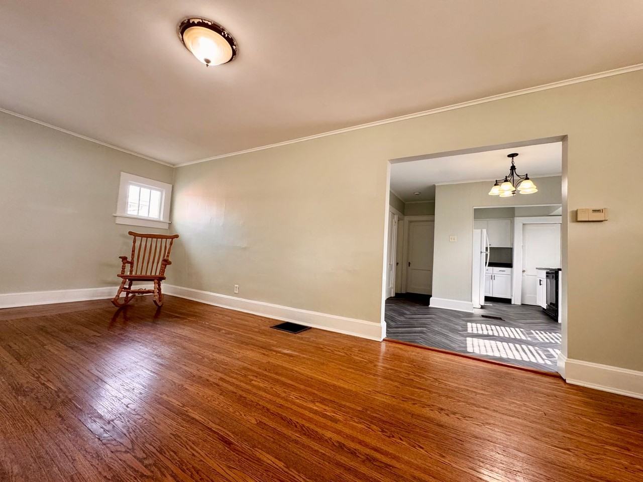 2201 College Ave - Photo 6 of 18