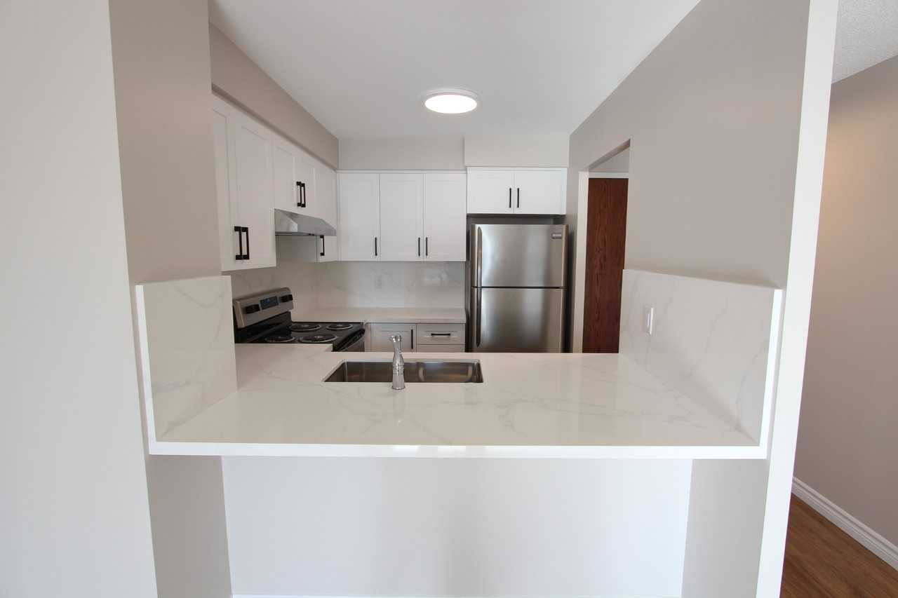 18 Pemberton Avenue - Photo 3 of 17