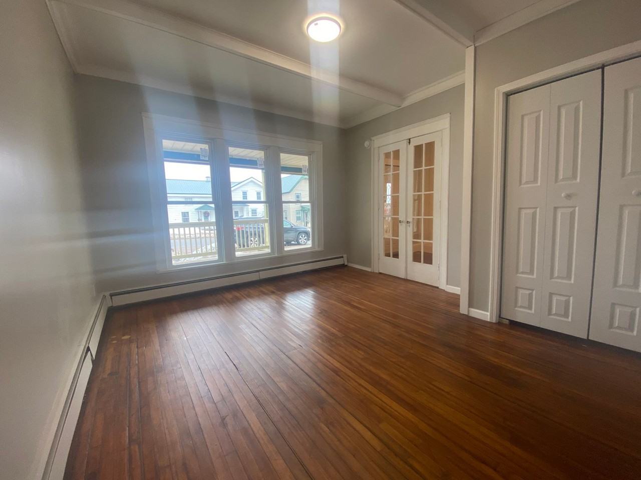 142 N Mechanic - Photo 3 of 34