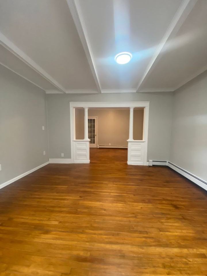 142 N Mechanic - Photo 4 of 34