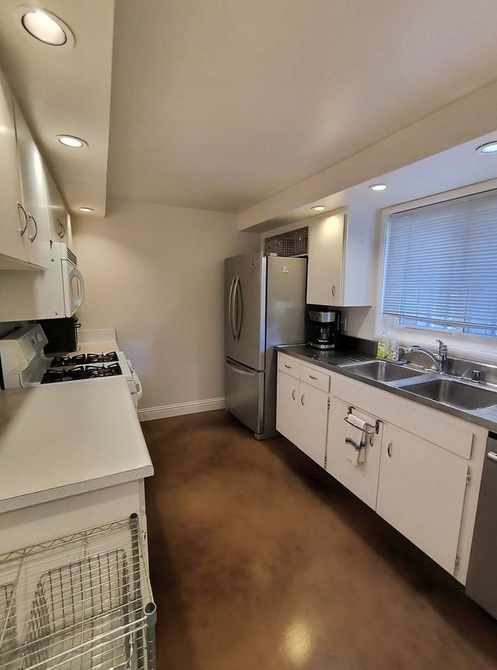 2806 Santa Paula Ct - Photo 4 of 18