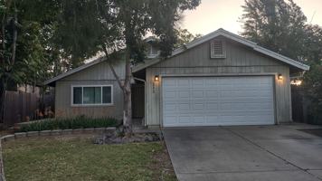 featured image of 212 Ash St