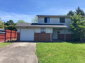 910 Charles - Photo 1 of 1