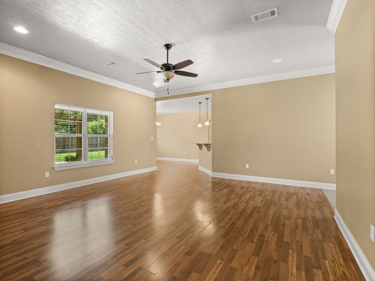 1240 Harmony Ln - Photo 2 of 13