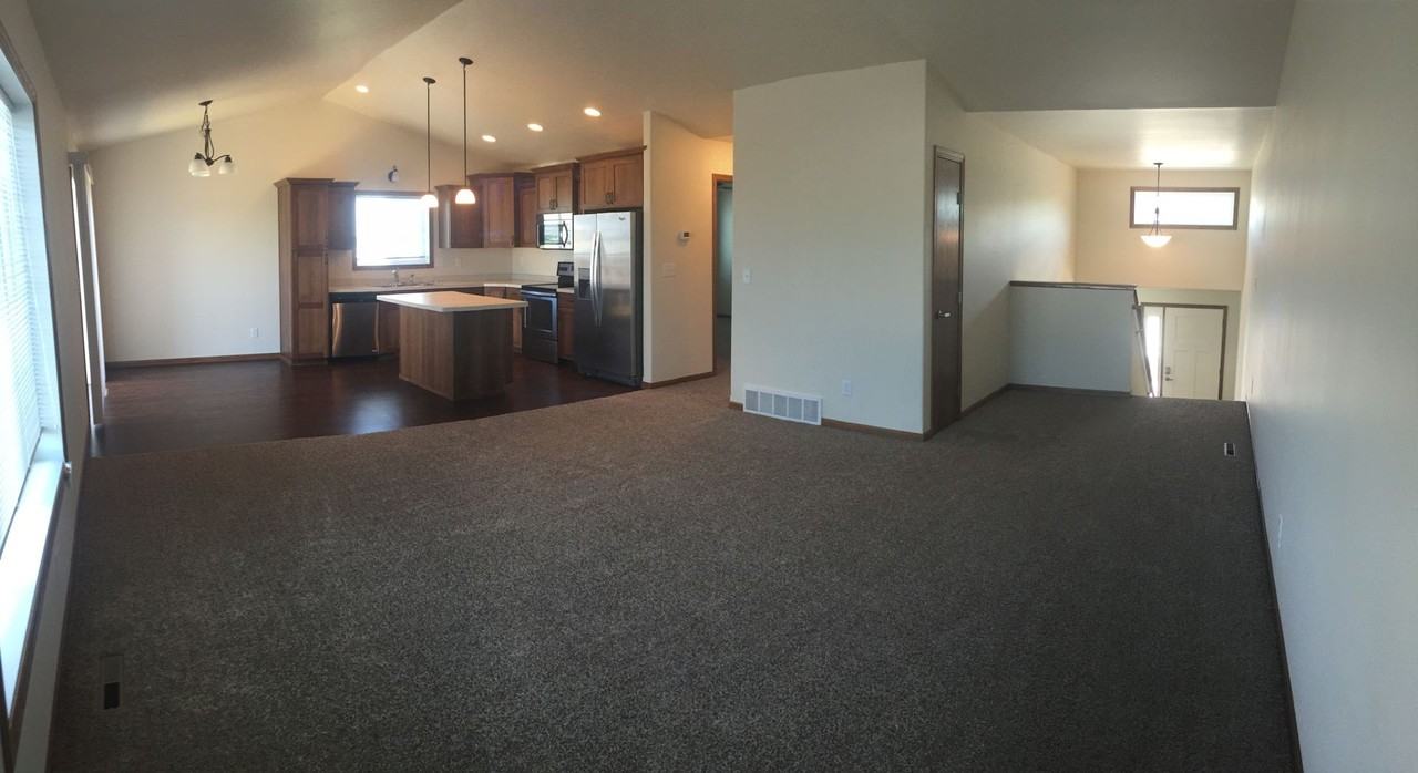 6057 61st Ave S - Photo 2 of 8