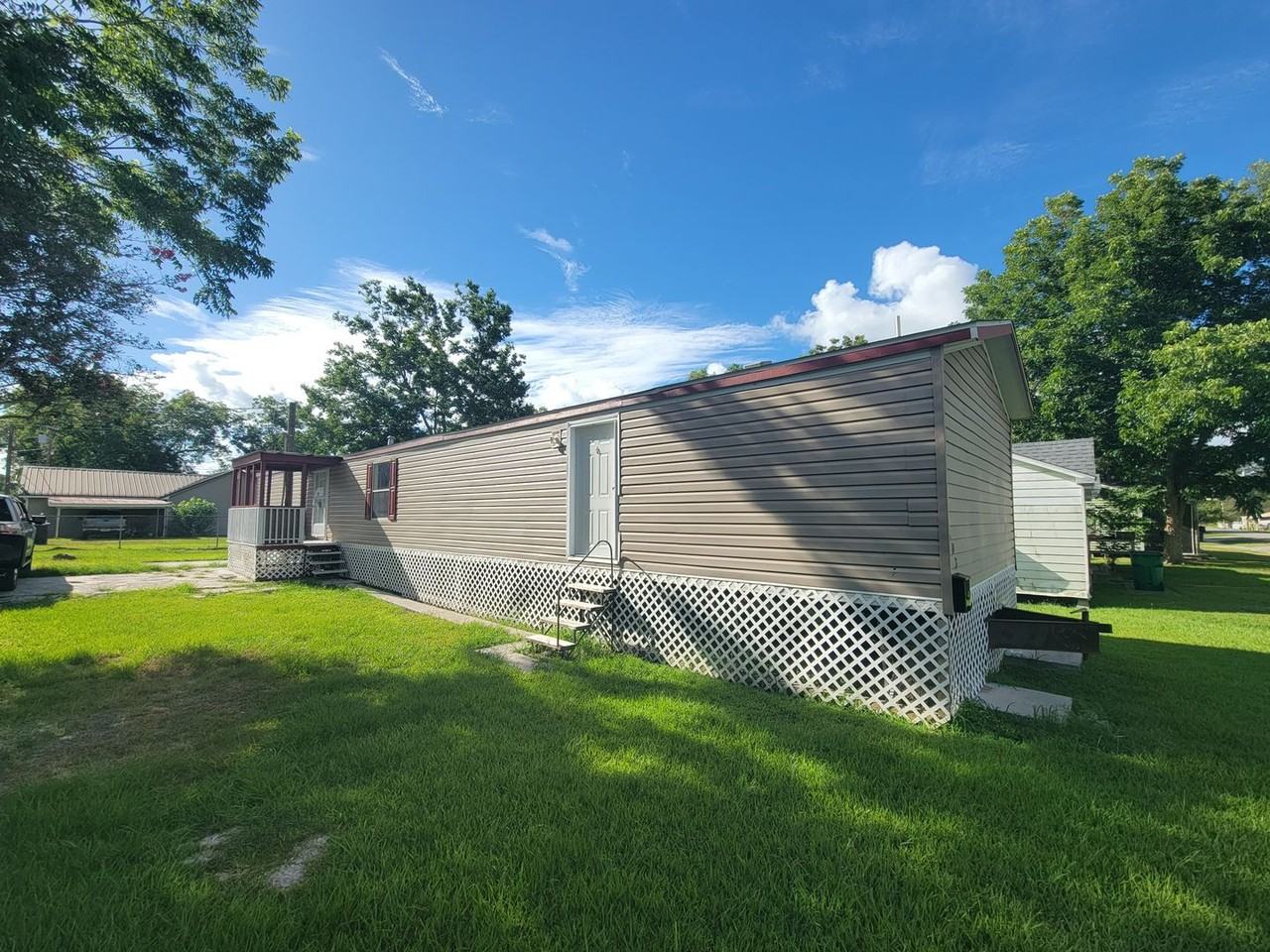 603 S Saint Valerie St - Photo 3 of 5